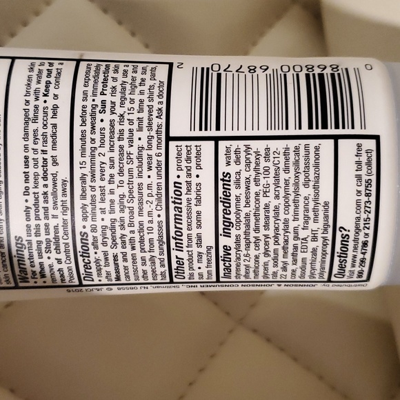 SPF 70 Neutrogena Ultra Sheer Dry-Touch Oxybenzone-Free Sunscreen Broad Spectrum - Picture 3 of 4